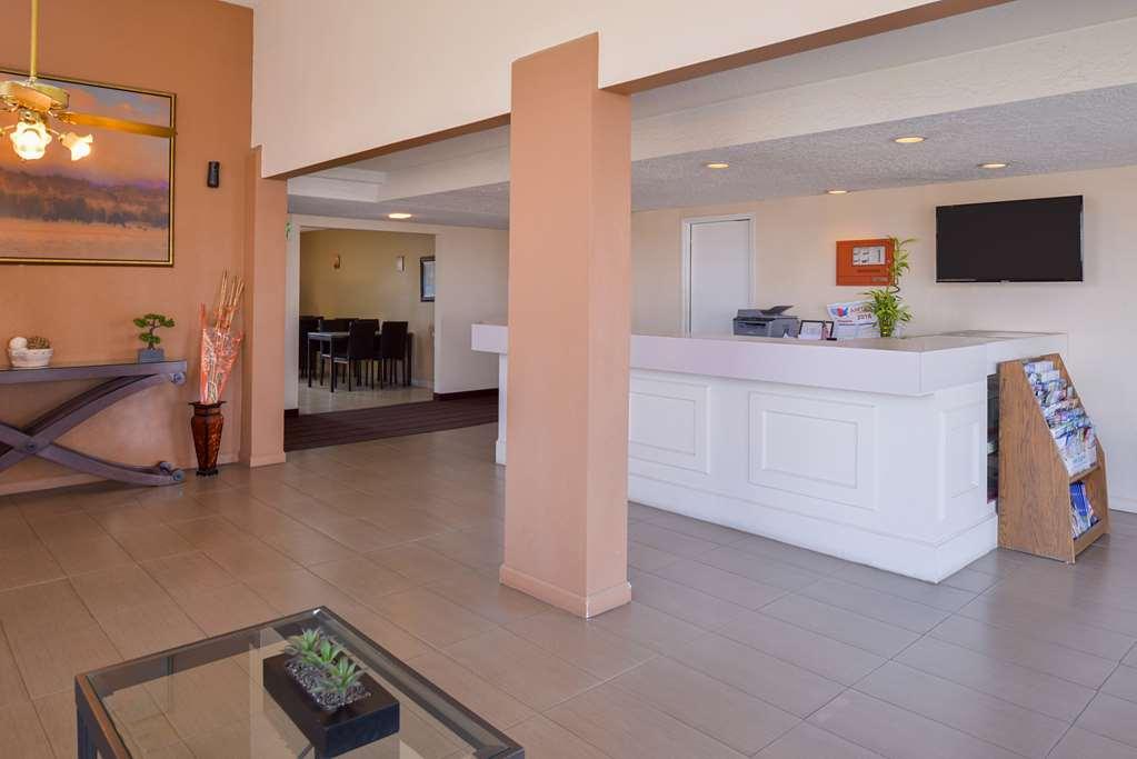 Studio 6 Suites Delano, Ca Интерьер фото